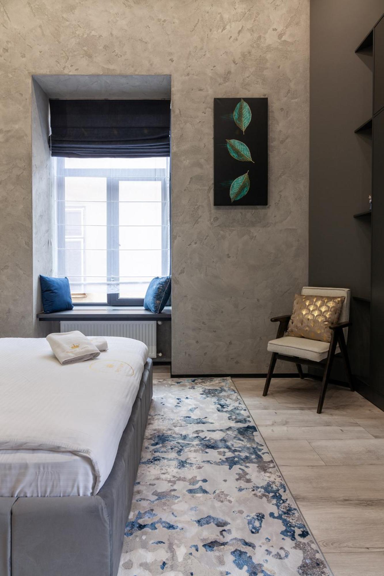 Royal Romantic Apartment With Bathtub Lviv Exterior foto